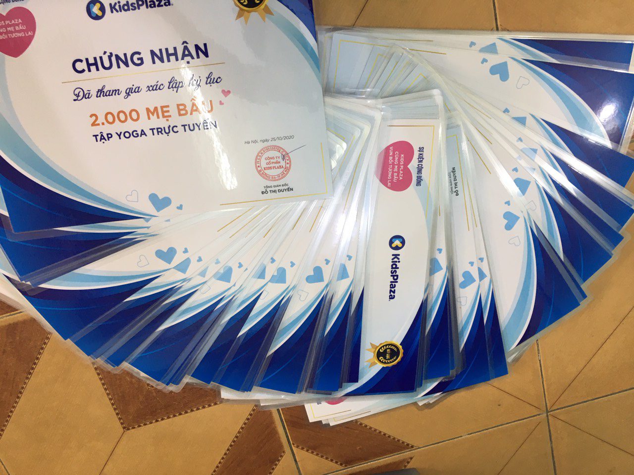 ép plastic đẹp tại Hà Nội